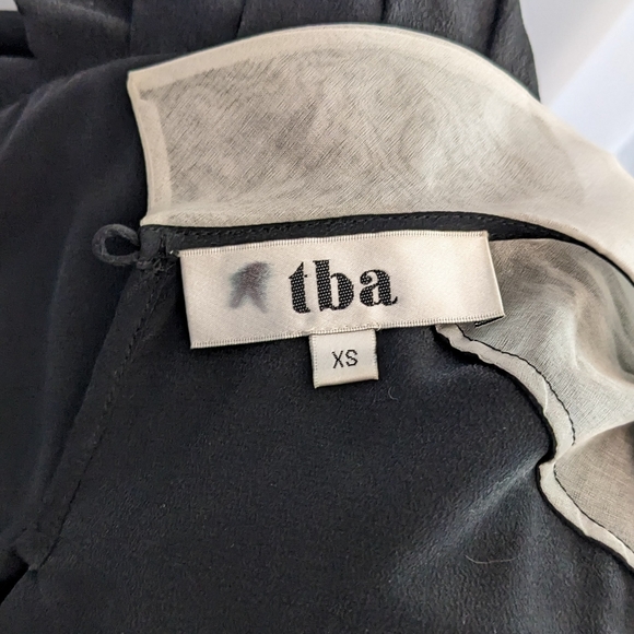 Black and white silk dress - Picture 5 of 5